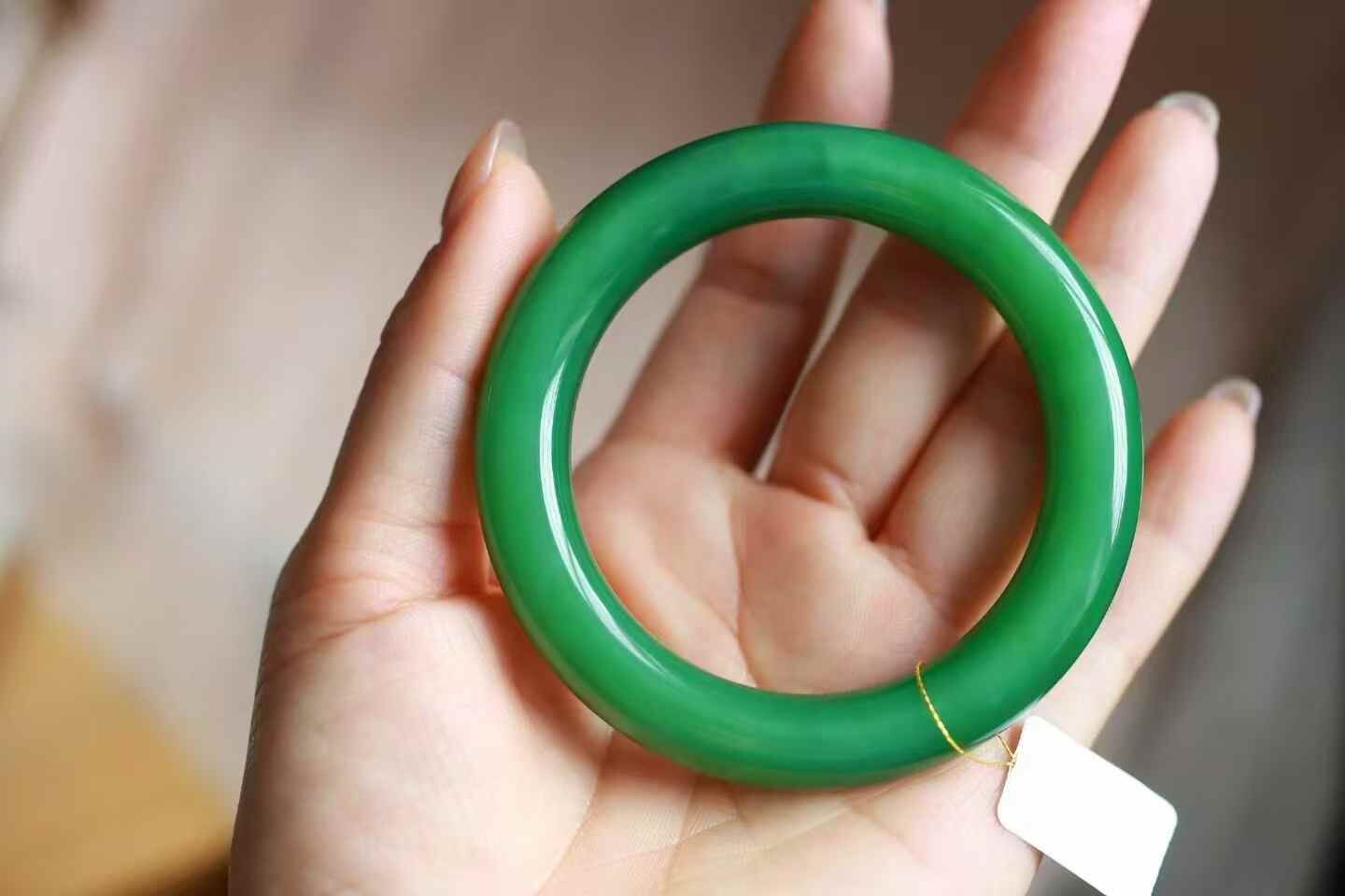 和田玉陽綠圓條手鐲,天然和田玉軟玉