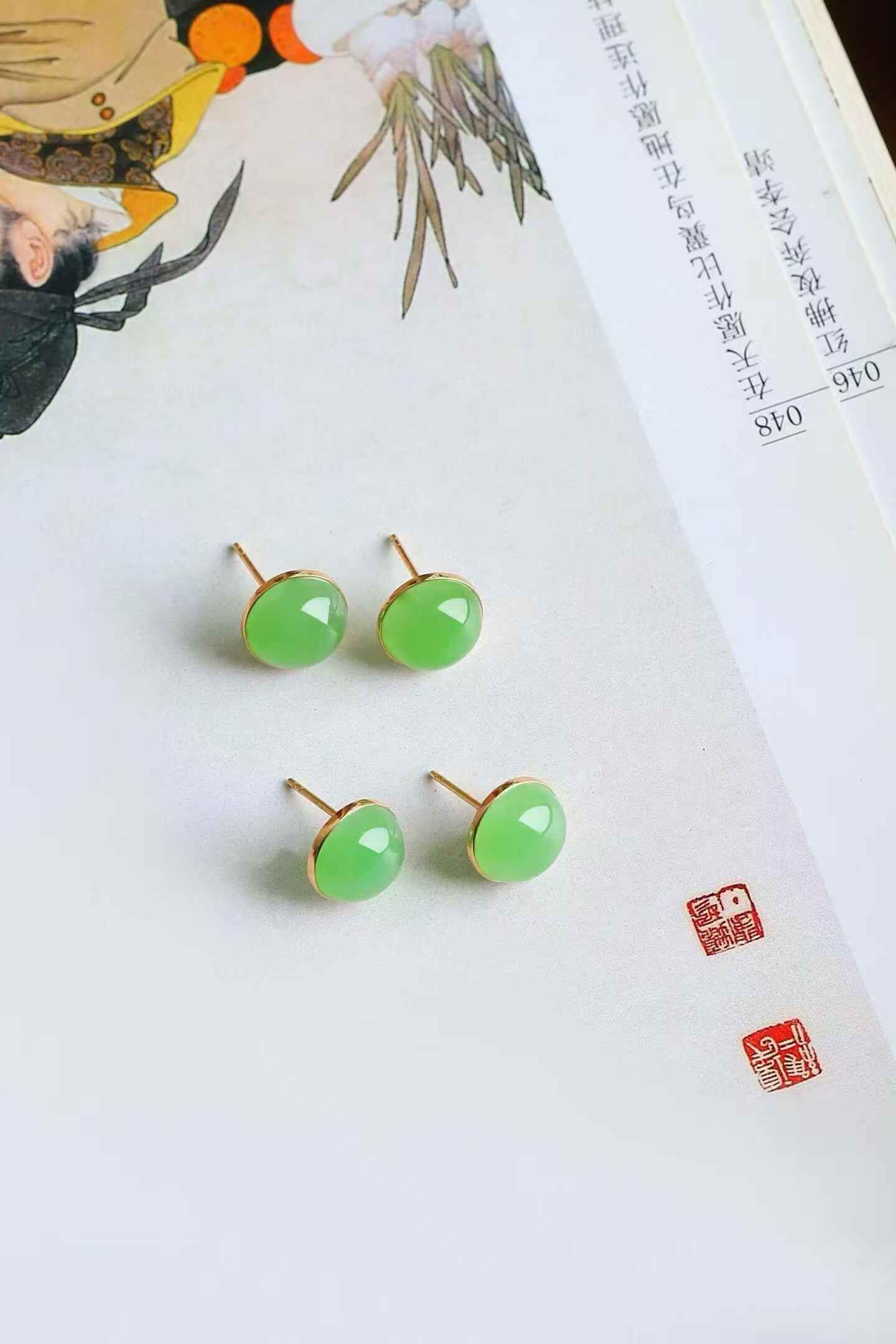 326758 和田玉碧玉蘋果綠耳釘