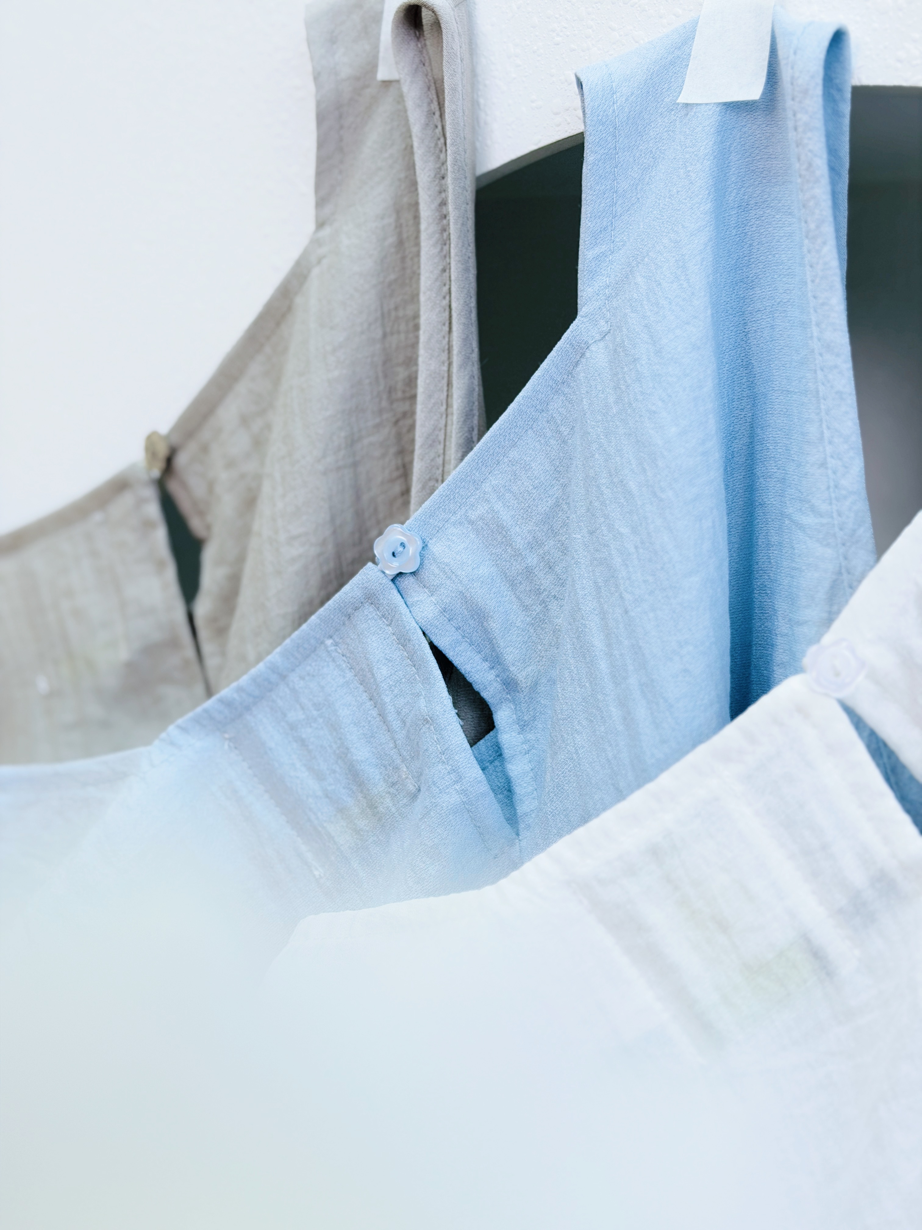 三色 / 方領花朵鈕扣背心 / Floral Button Square Neck Peplum Top