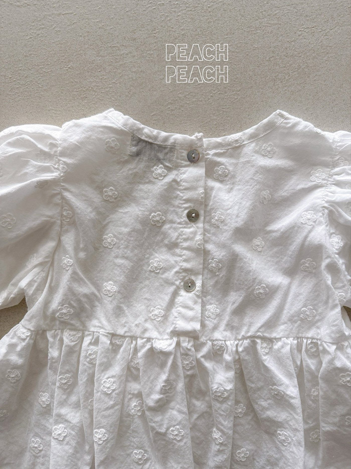 正韓夏PEACHPEACH 蕾絲小花上衣