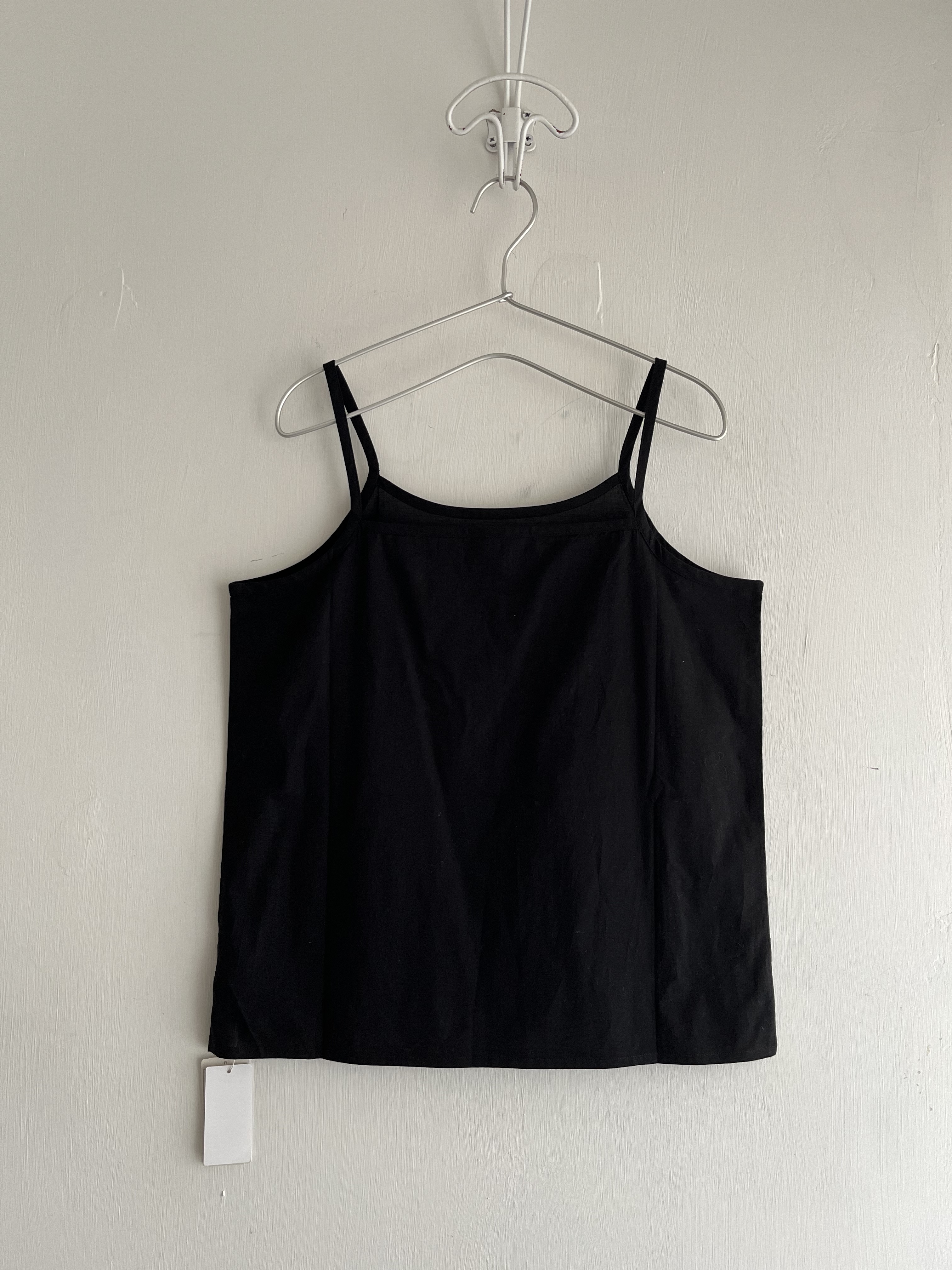 Fanaka黑色吊帶背心打底