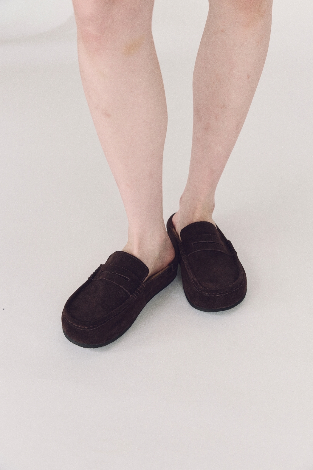 真皮樂福拖鞋-深咖