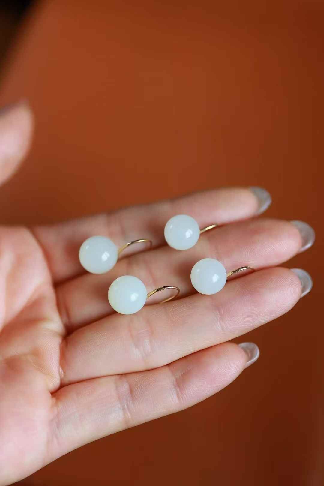 326762 和田玉新疆籽料耳釘