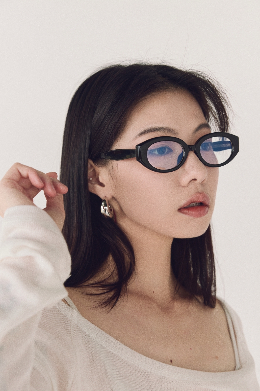 小臉橢圓框眼鏡-黑