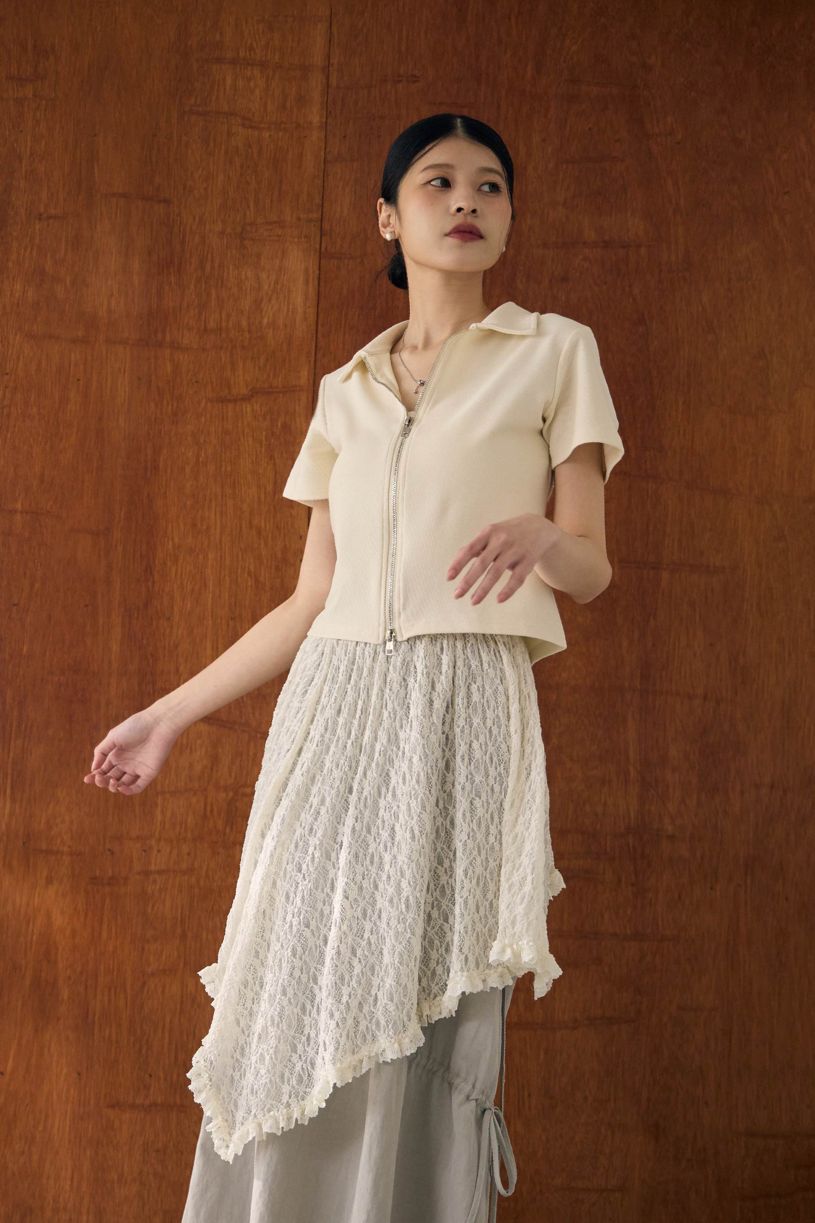 斜擺滾邊蕾絲彈性罩裙