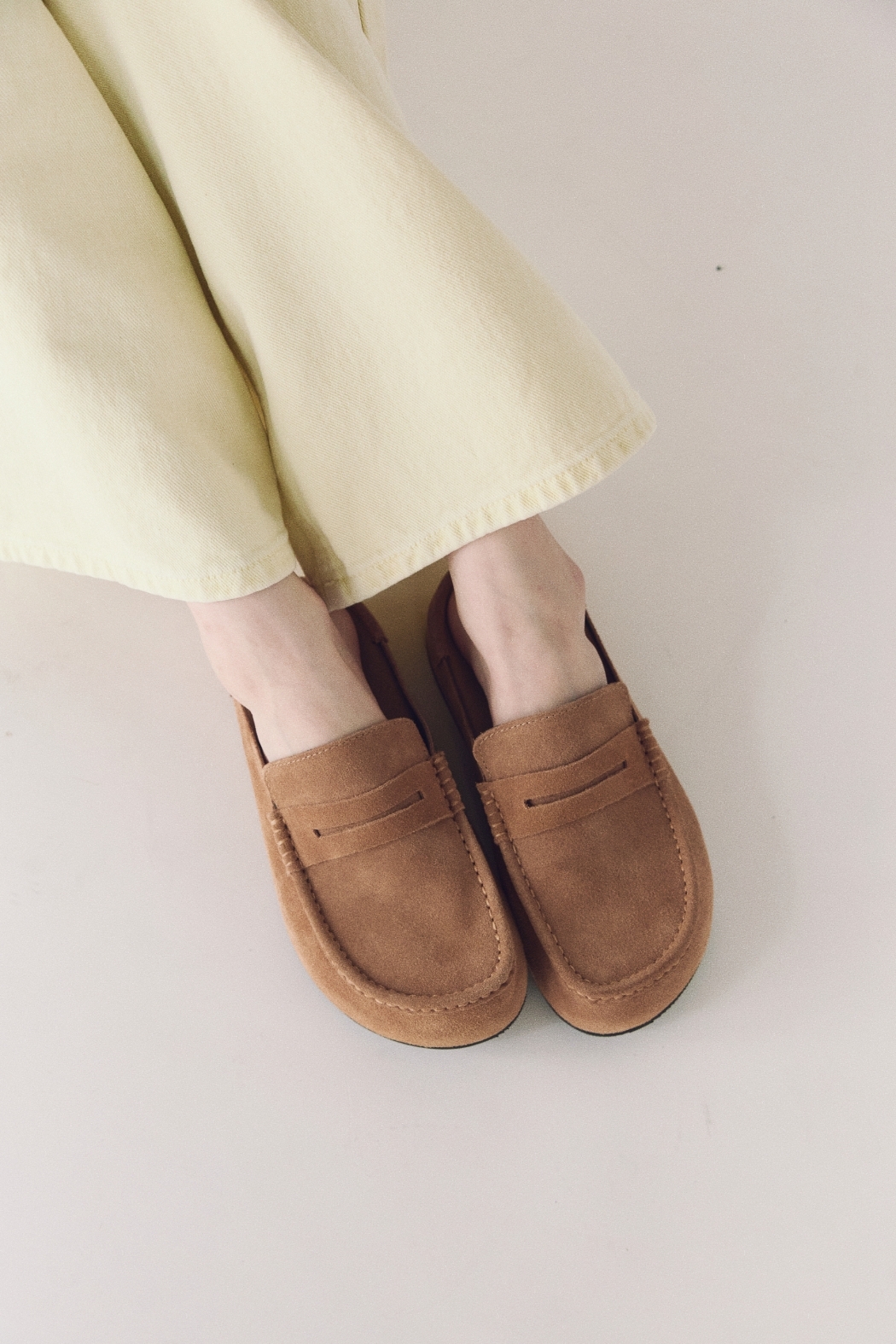 真皮樂福拖鞋-奶茶