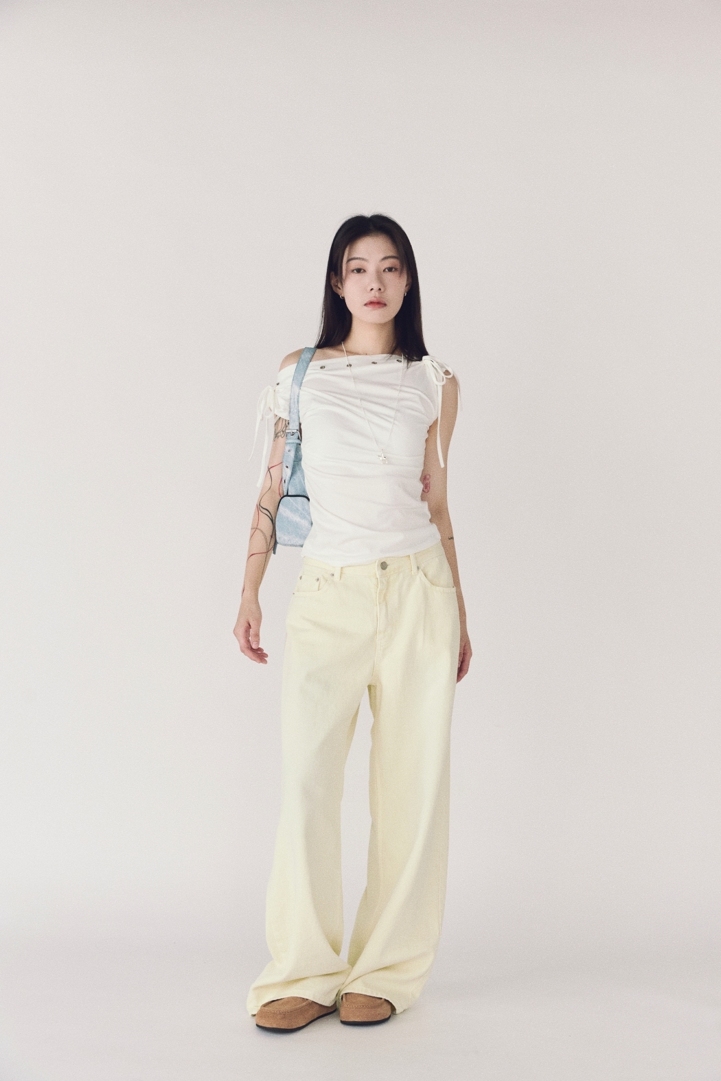 扣眼船領綁帶上衣-白