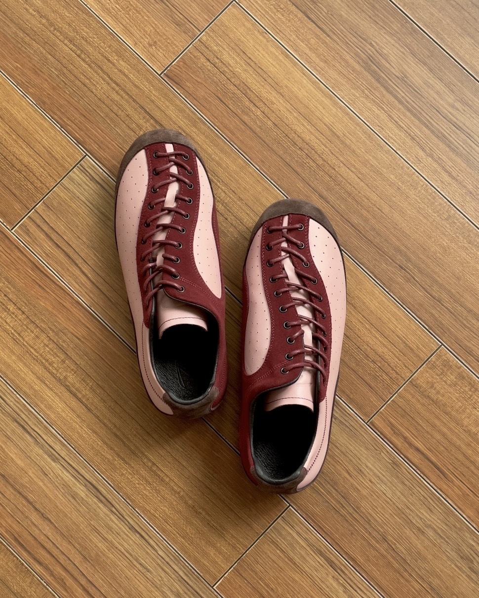 <小眾品牌>TYPELOOK Isolated 真皮 薄底 德訓鞋 粉棕