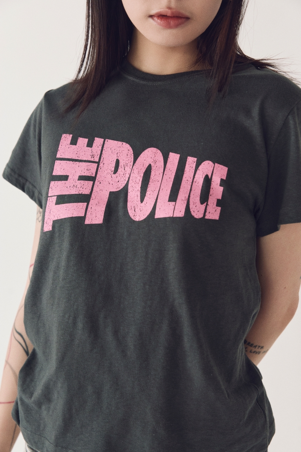 THE POLICE洗舊短踢-灰