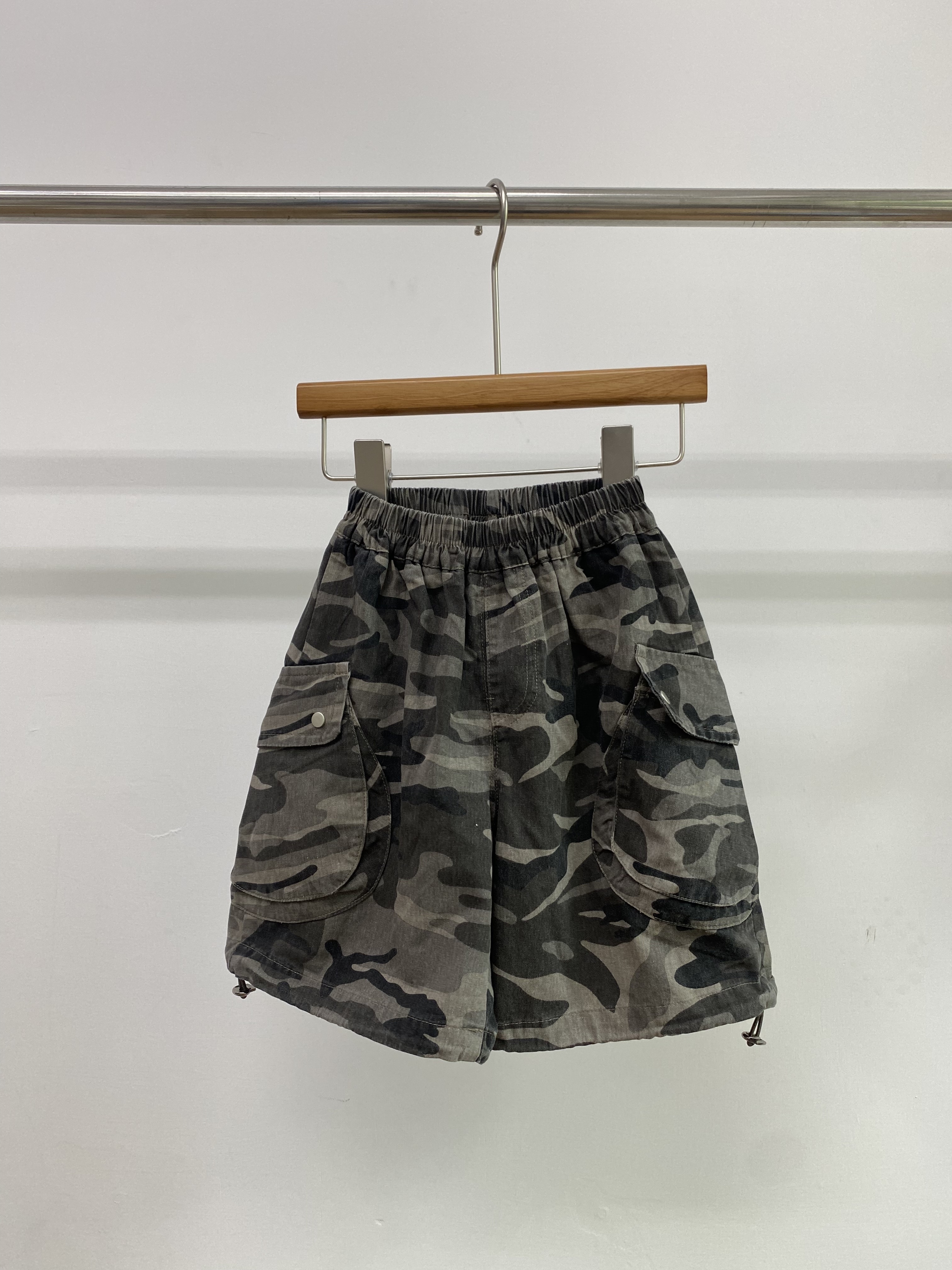 A04852迷彩五分褲