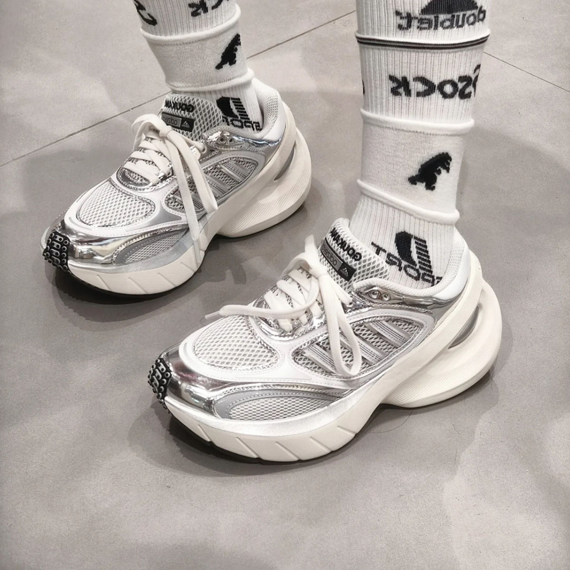 NICEDAY 代購 Adidas Adizero Goukana 銀 白 復古 KJ5376