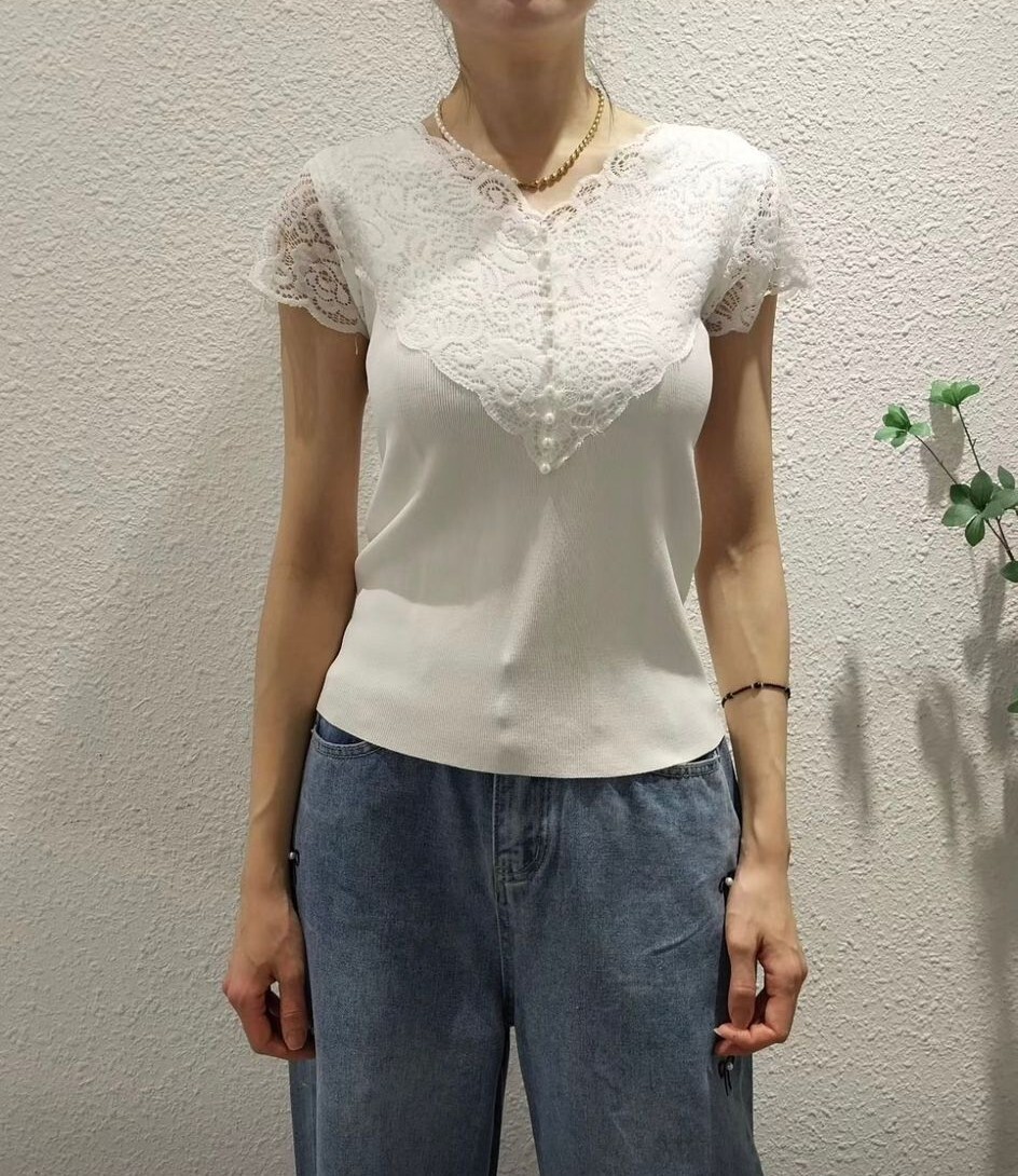 BT31 胸32-49 長21.5 $379 (一口價)