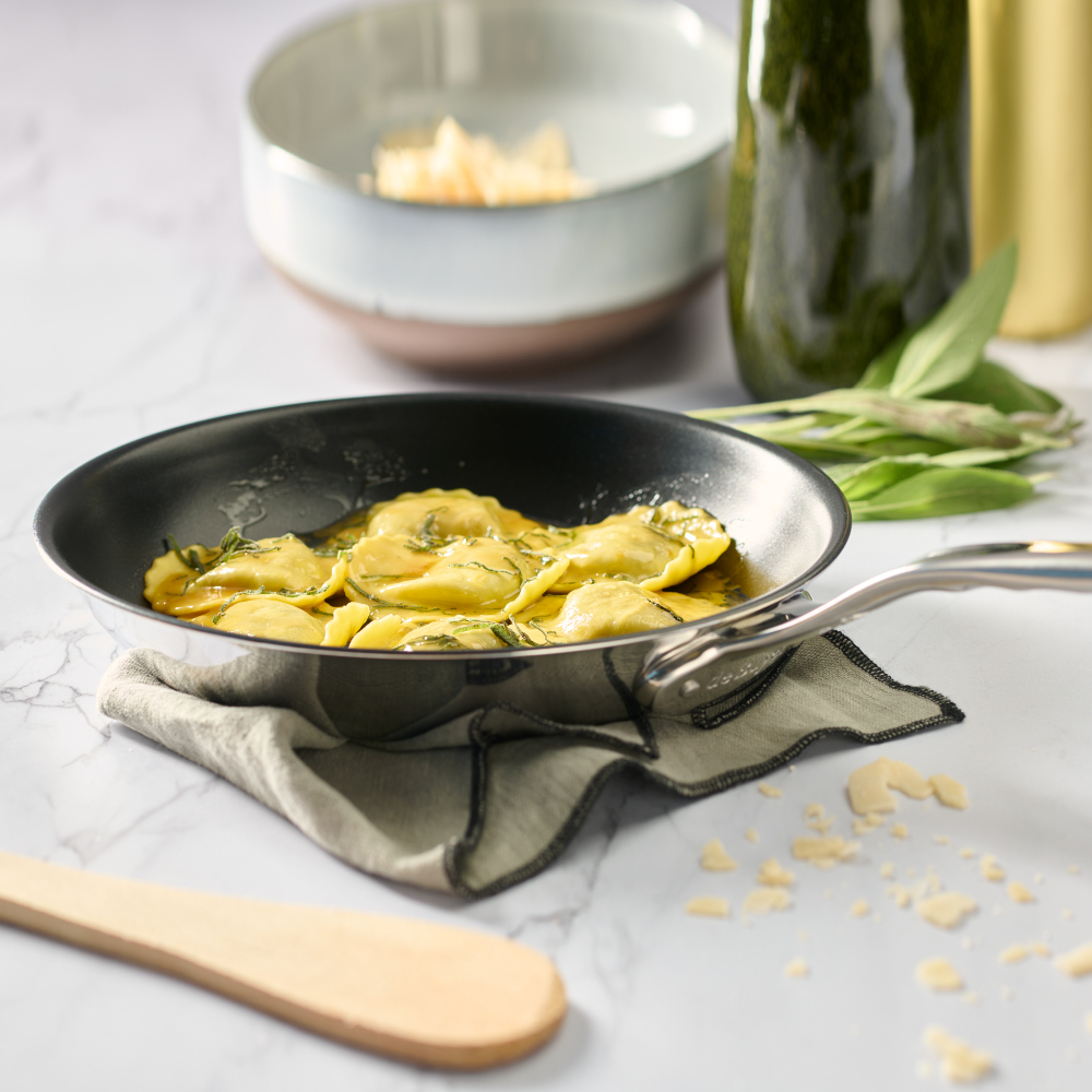 Affinity系列 l 旗艦多層複合不鏽鋼+陶瓷不沾平煎鍋-感應爐適用