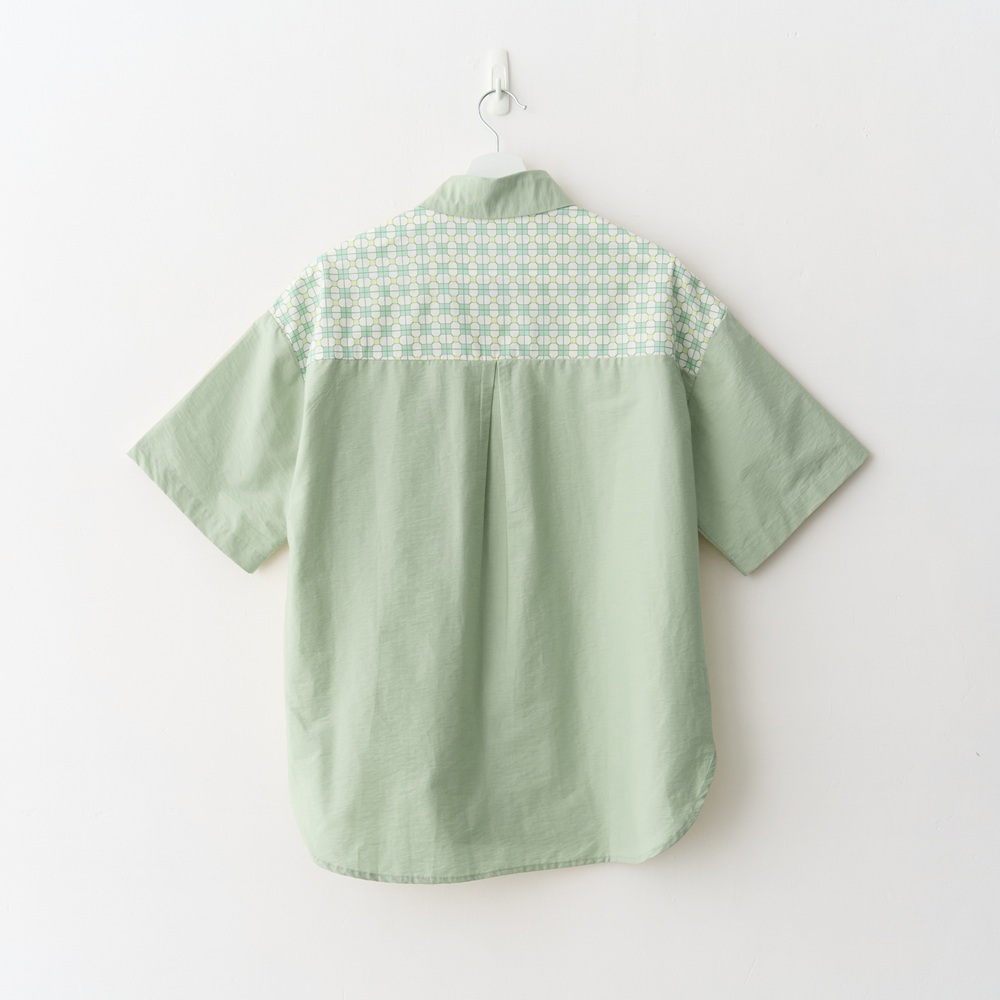 印花樂短袖拼接襯衫/台灣八哥/清爽綠