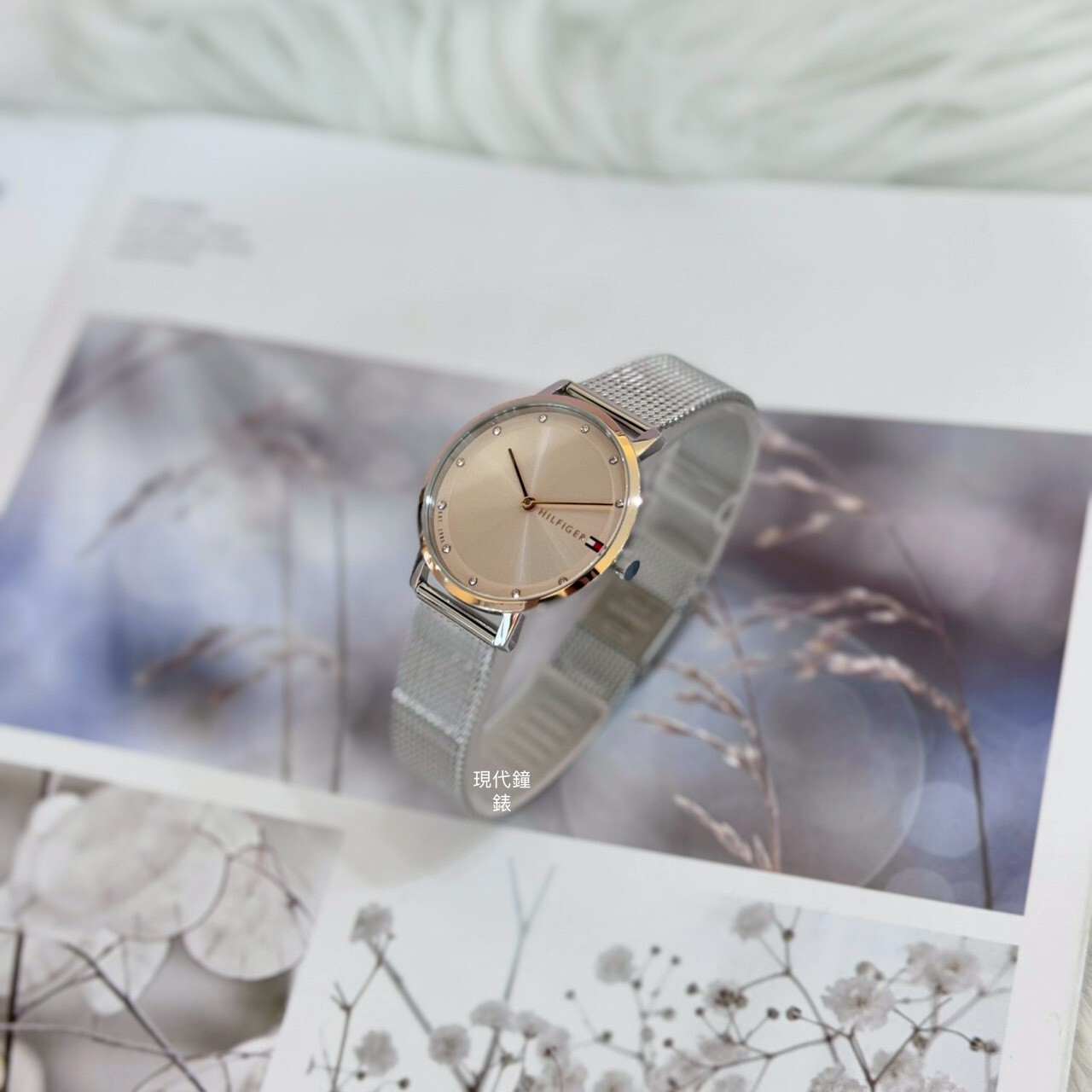【Tommy Hilfiger】優雅極簡鑽刻女錶1782666 35mm 現代鐘錶