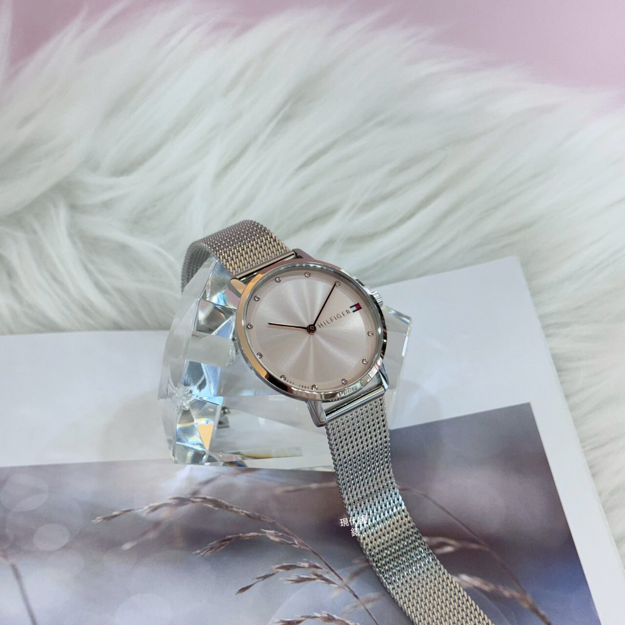 【Tommy Hilfiger】優雅極簡鑽刻女錶1782666 35mm 現代鐘錶