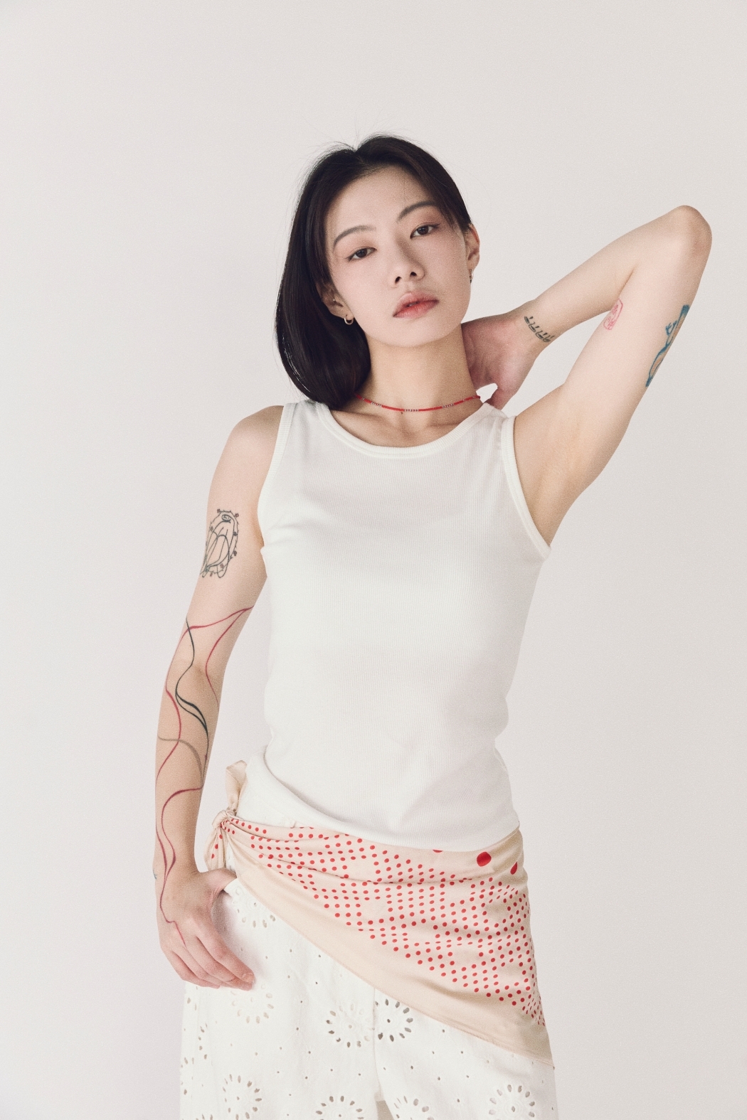 直排釦羅紋背心-白