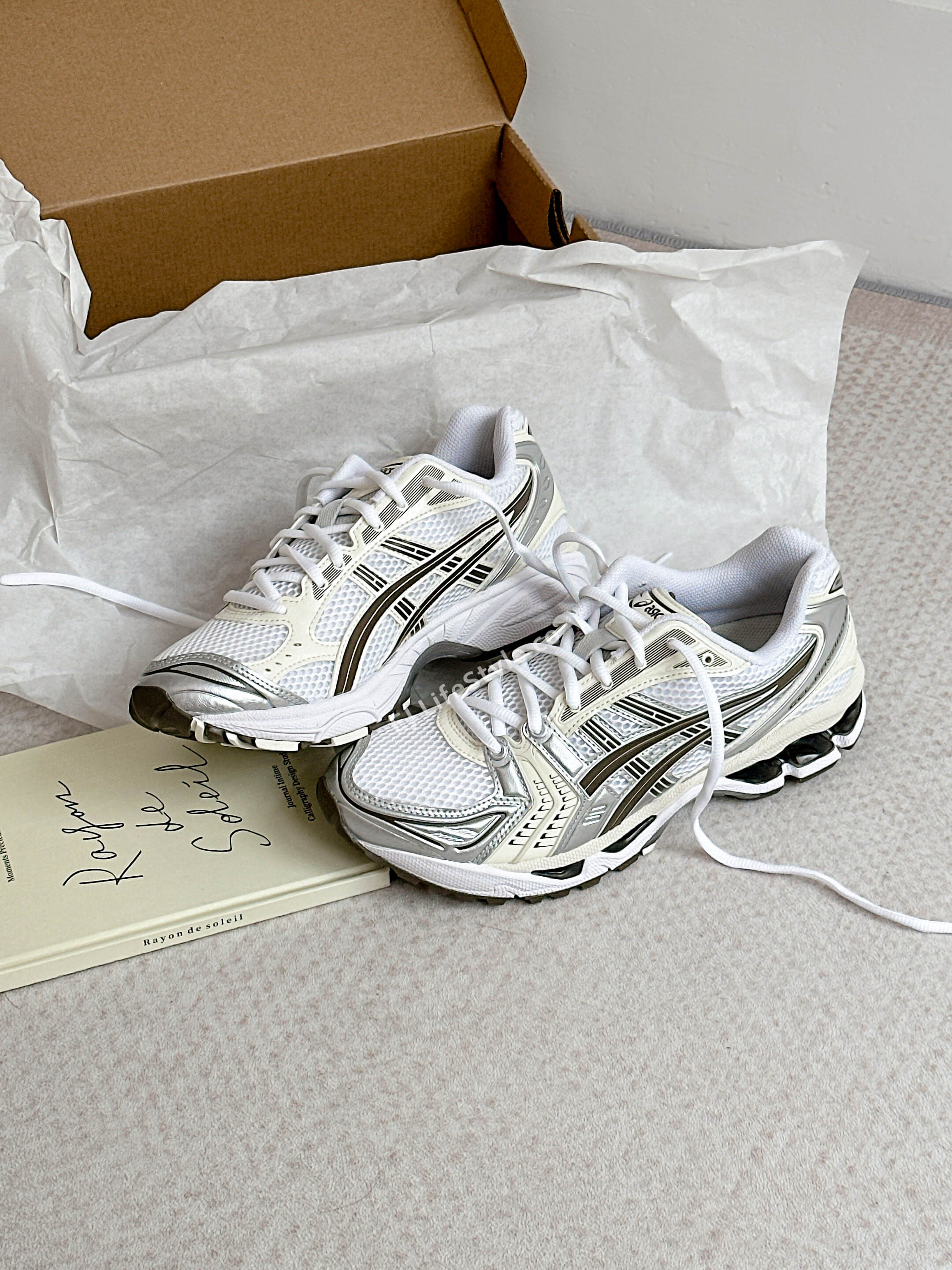 ASICS GEL-KAYANO 14 摩卡銀白 海鹽灰 米色 灰銀 男女鞋 1203A537-111 / 現貨