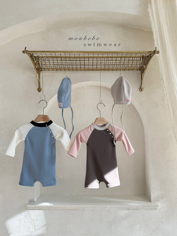 正韓夏Monbebe 兩色莫蘭迪連身泳衣