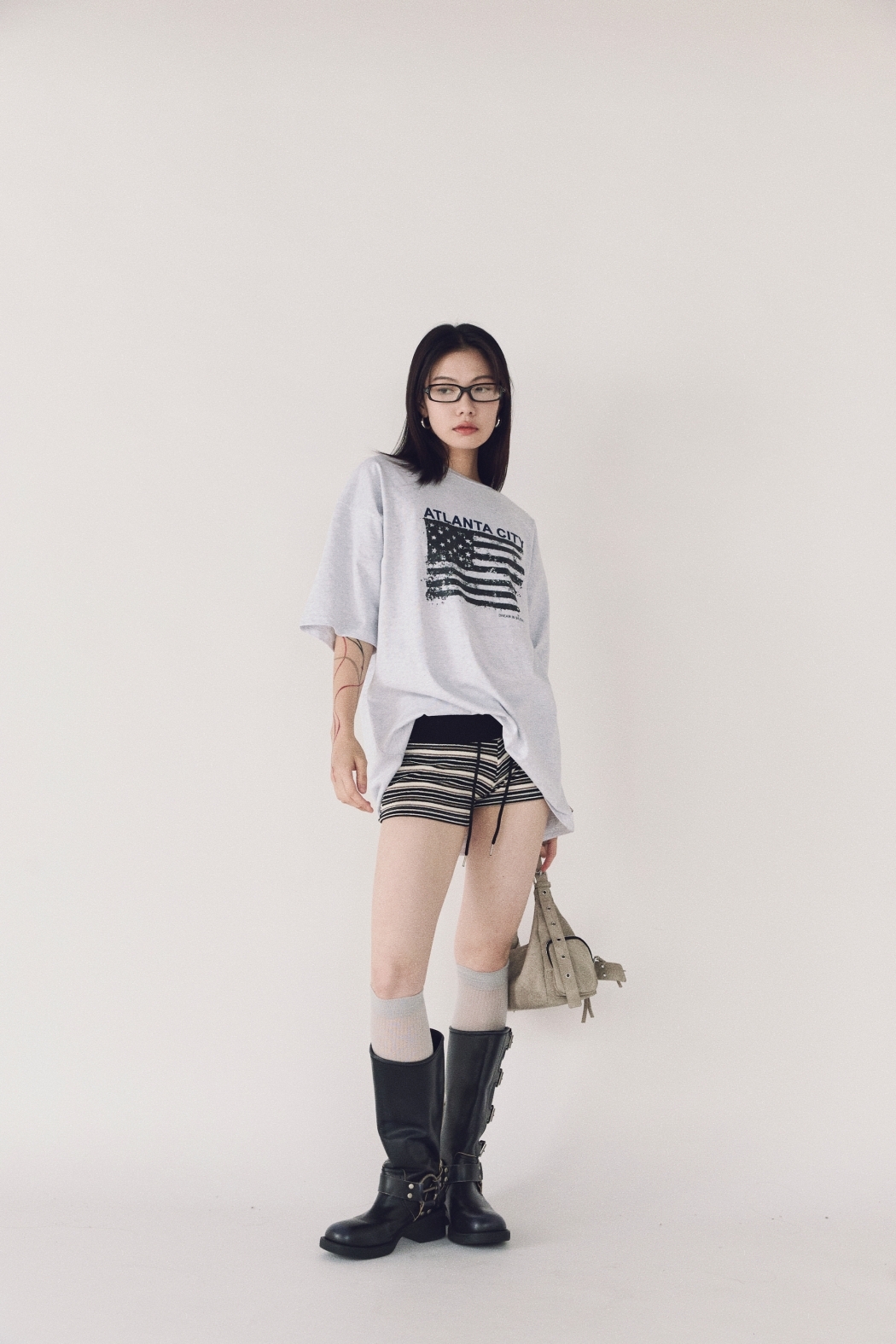 條紋高腰針織短褲-黑