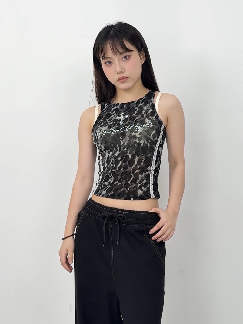 B84個性黑豹紋斜擺燙鑽背心