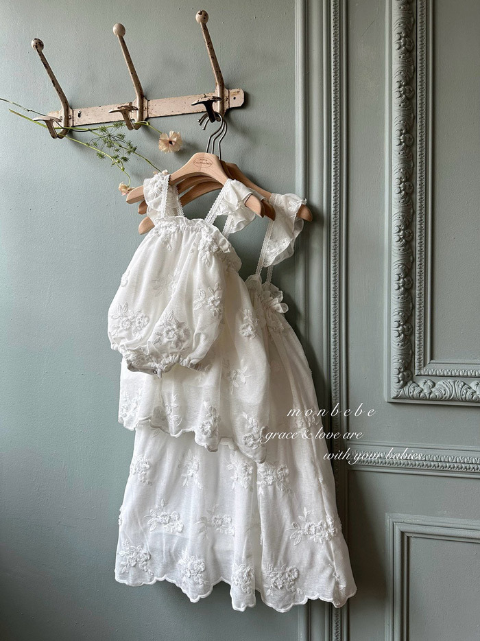 正韓夏Monbebe 親子裝_絕美繡花包屁衣/洋裝
