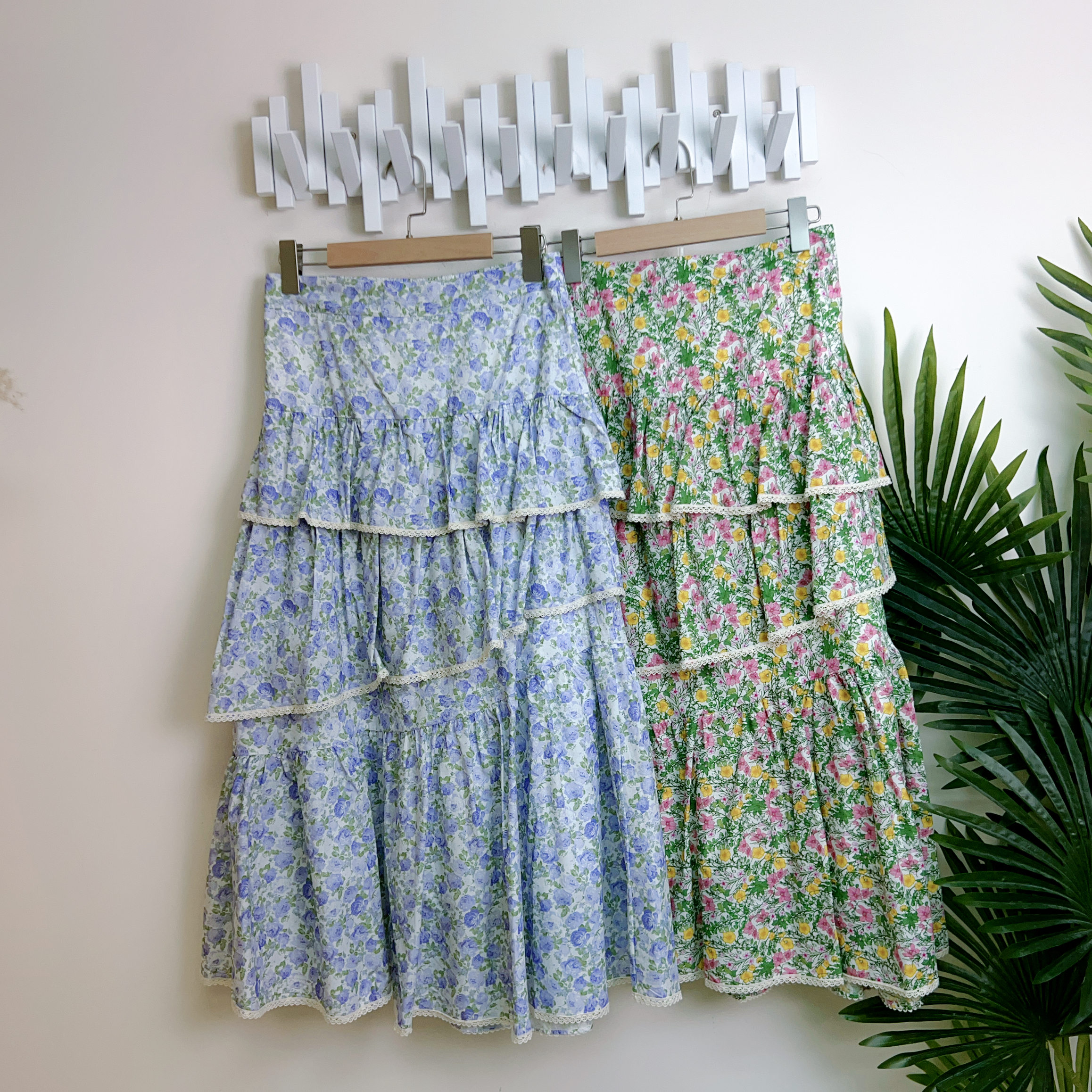 橡筋腰碎花不規則蛋糕半截裙(腰28-32 臀42 長34吋 )38822 #1404clo