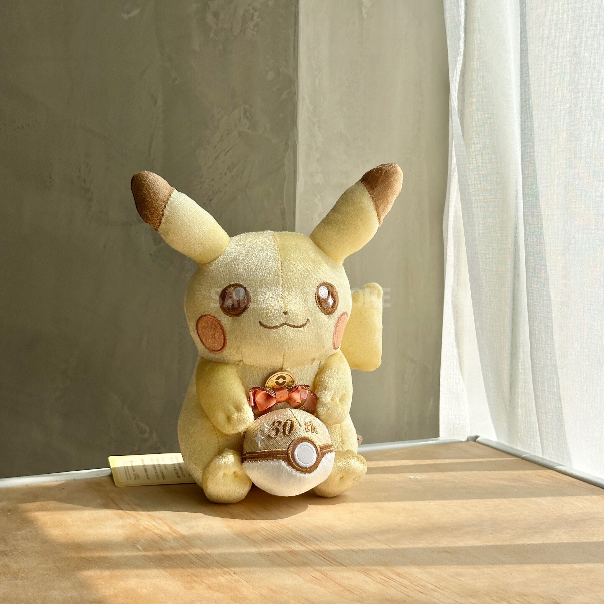 #現貨 🇯🇵日本 寶可夢 30週年紀念 金色生日皮卡丘 sailboat