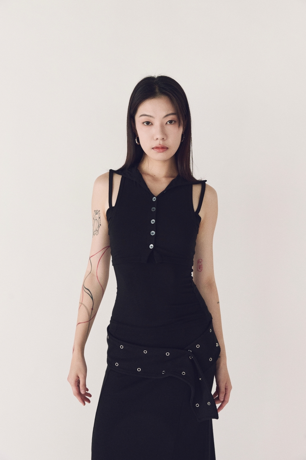 開襟背心疊搭兩件式套裝-黑