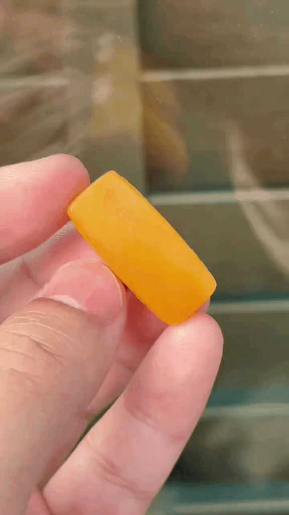 32675 和田玉金油沁路路通