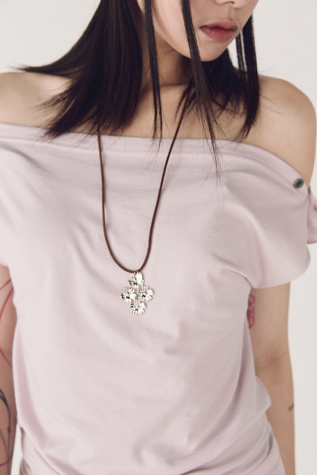 小雛菊麂皮綁繩練