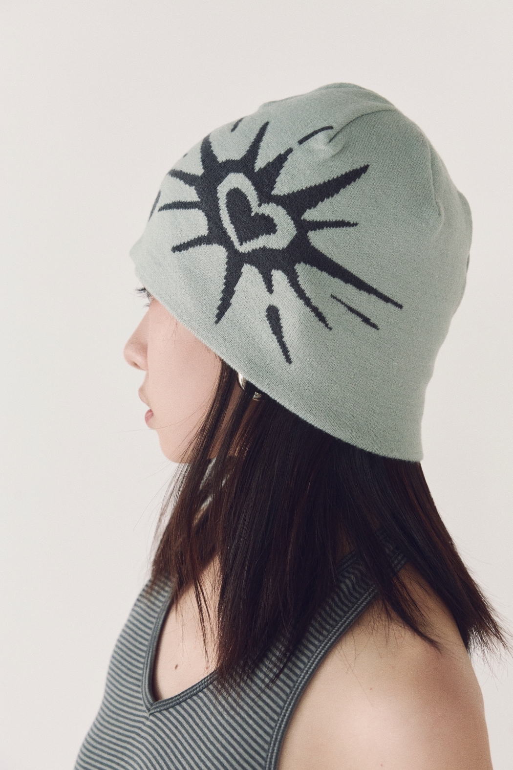 愛心圖騰針織冷帽-灰綠