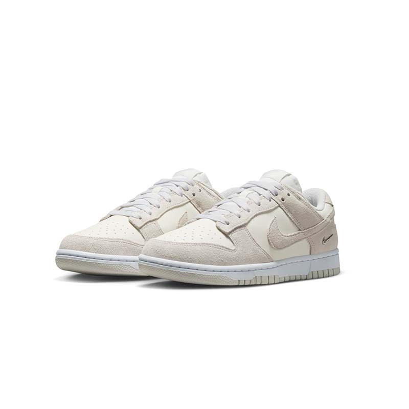 Nike Dunk Low "Sail" 灰米 銀色小勾 麂皮 復古 運動 休閒鞋 女鞋 IO4244-105 [台灣現貨]