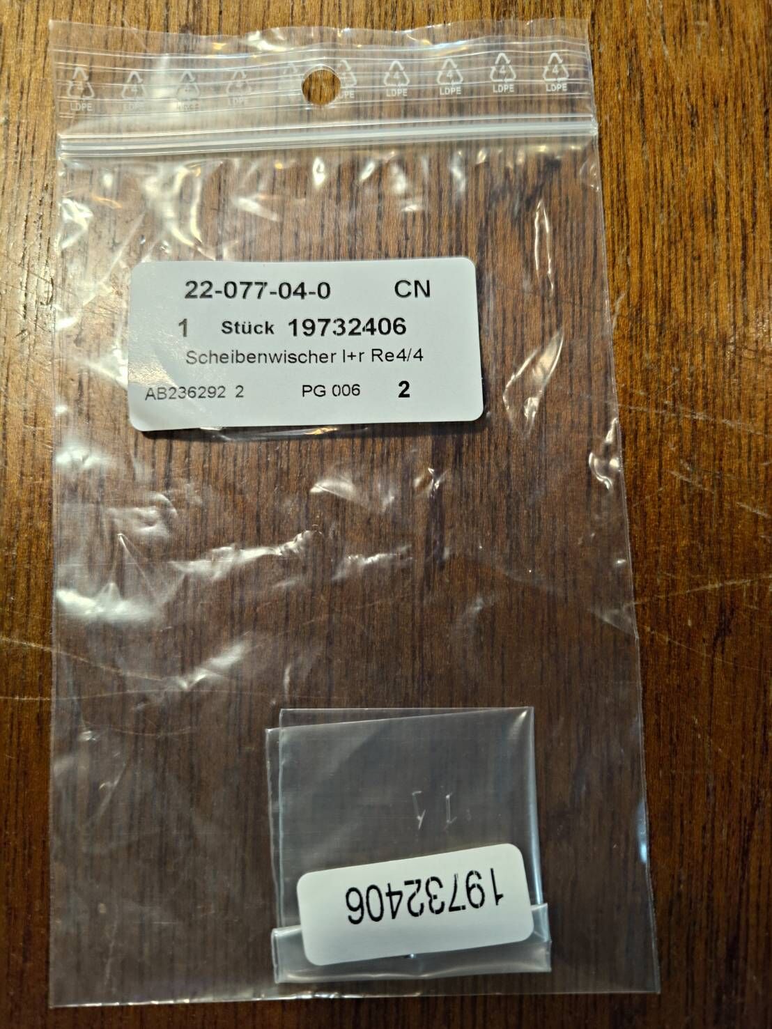 Fleischmann 19732406 Scheibenwischer l+r Re4/4 零件