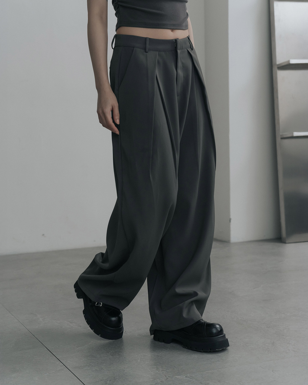 Simple pleated low-waisted cocoon-shaped suit trousers - gray S/M/L【04030517】in stock+pre-order