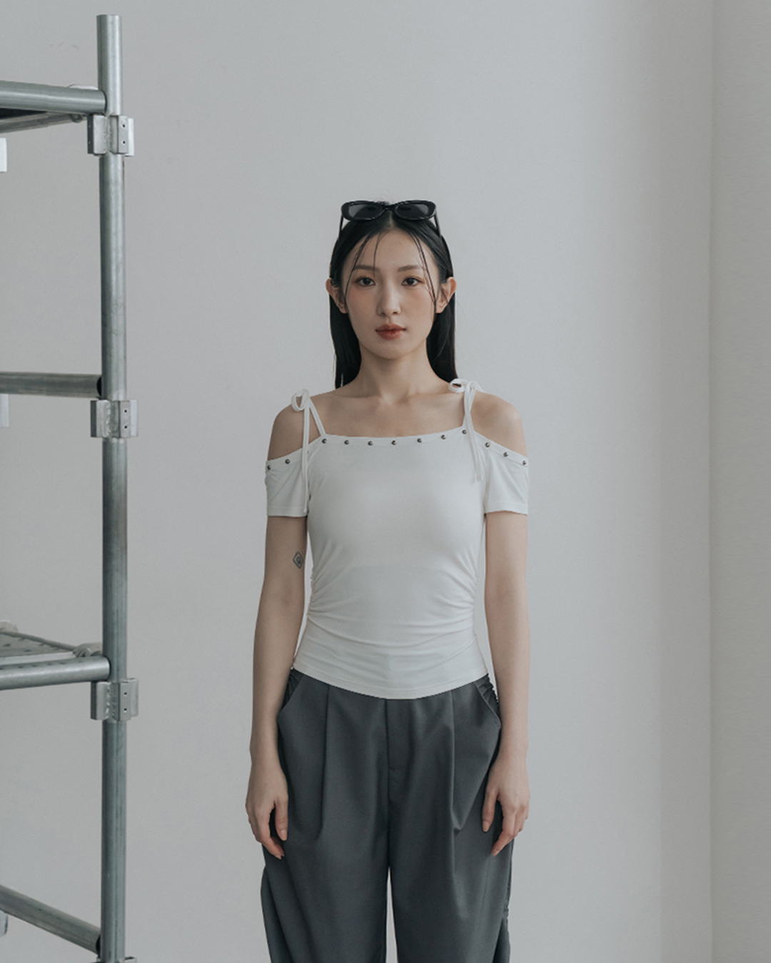 Studded, one-shoulder, strappy, ruched fitted top - white【01099544】in stock+pre-order