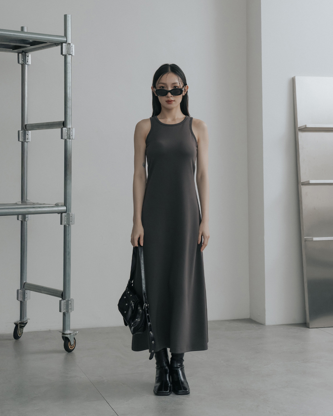 Slit-shoulder fitted vest dress with bra - dark gray S/M【01087247】in stock+pre-order