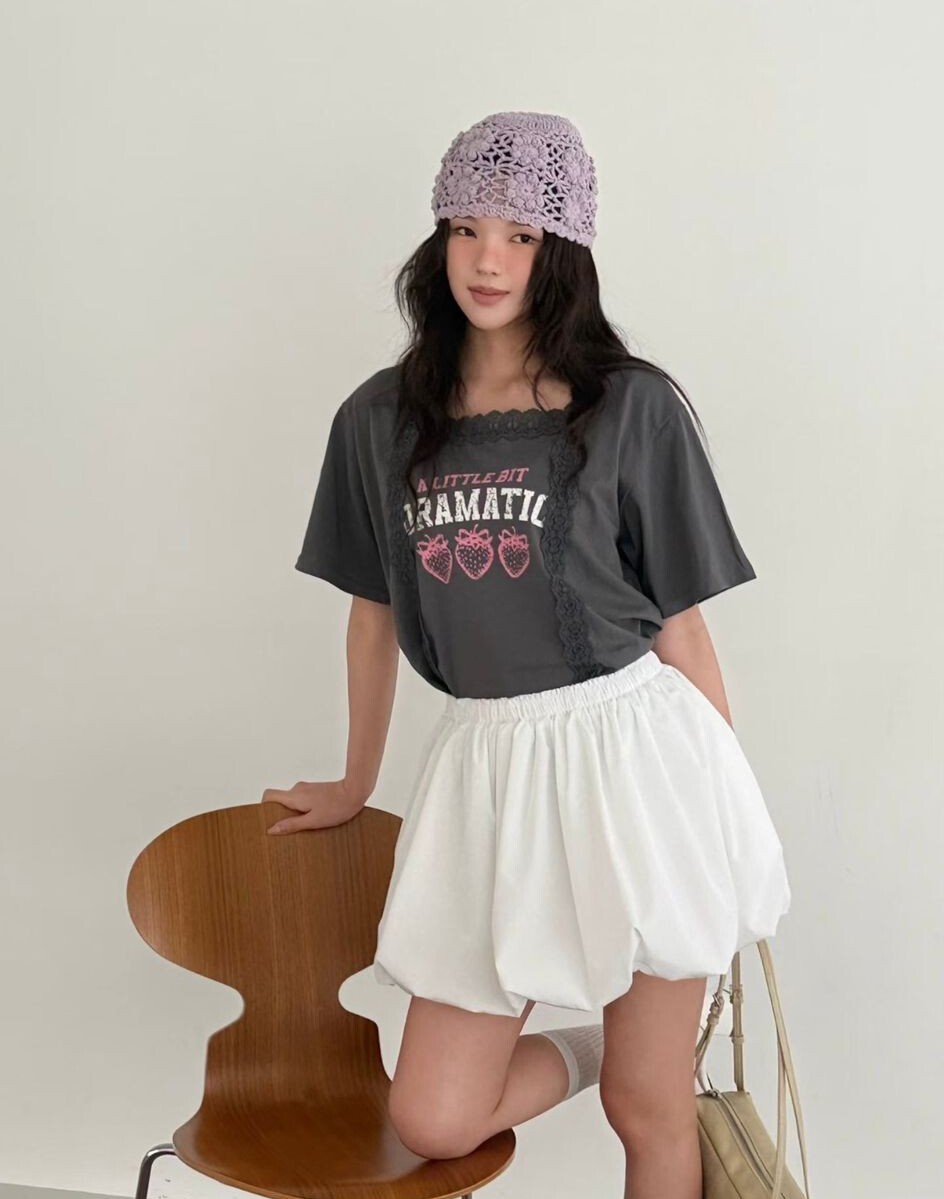 L05  胸44 長24.5 $429 (一口價)