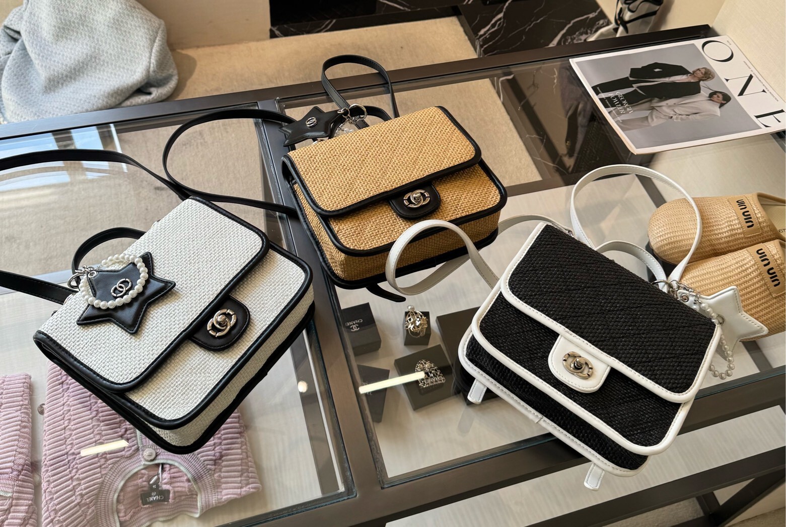 47111   小香風 拉菲草後背包