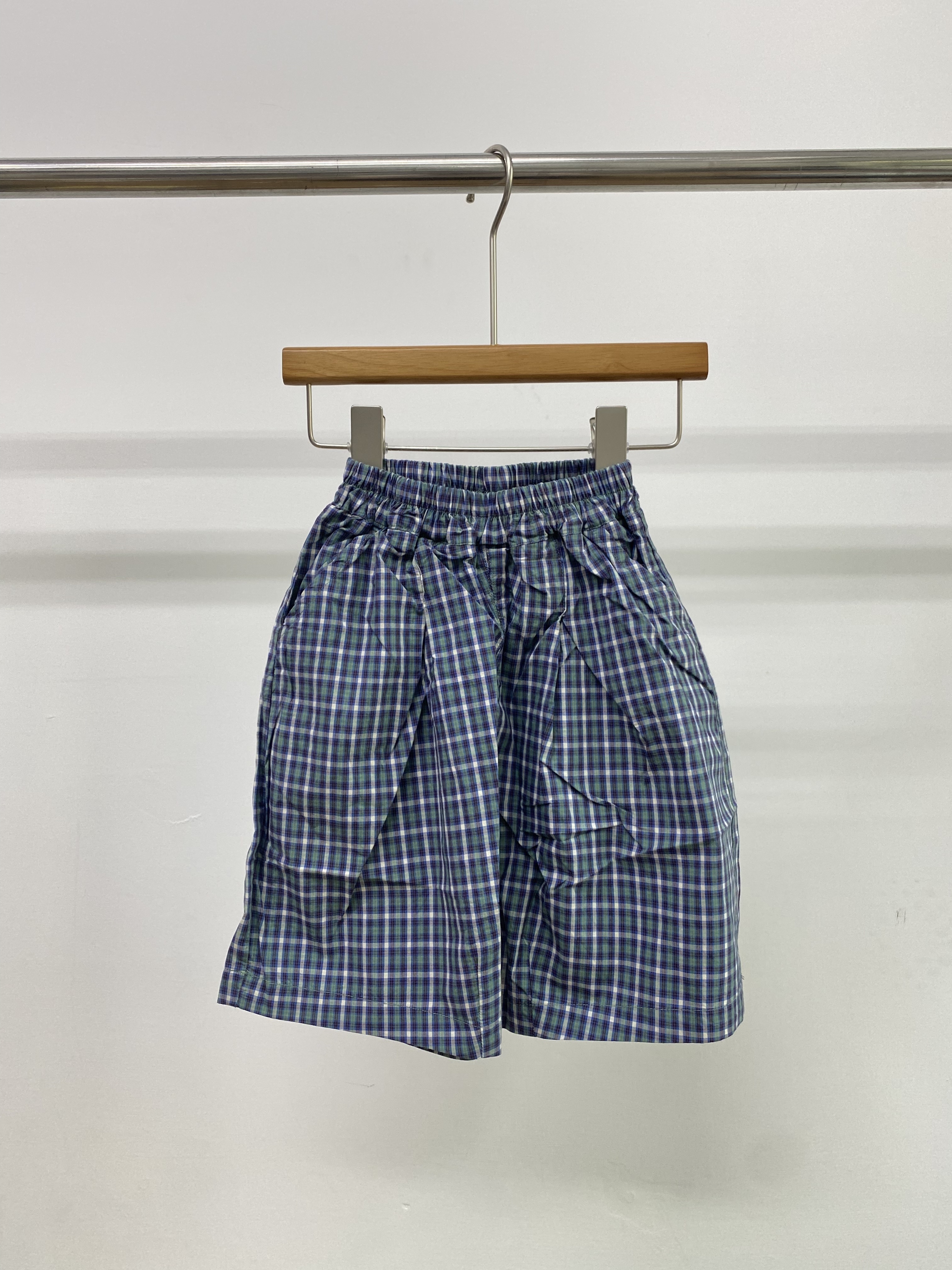 A04869格子五分褲