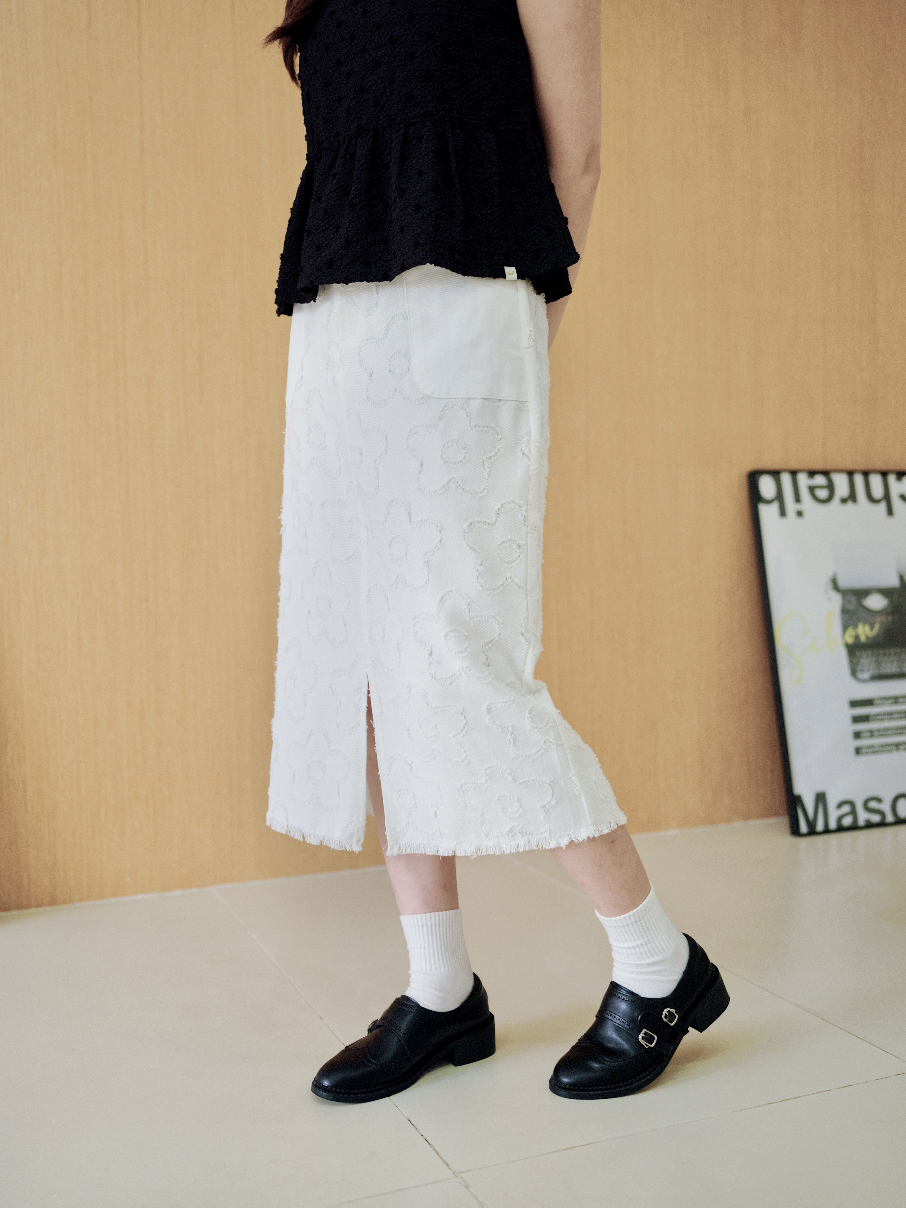 三色 / 質感花花斜布開叉長裙 / Floral Embroidered Twill Slit Skirt