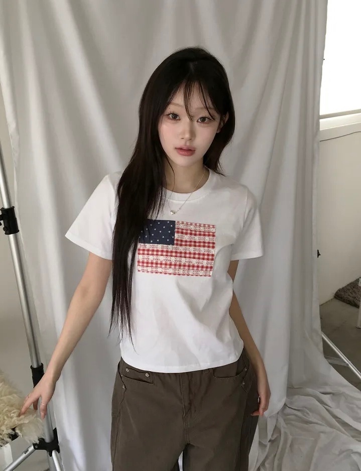【15.4 完額外95折優惠！首批優惠價預訂】韓國美式復古國旗拼布短袖TEE（3色）