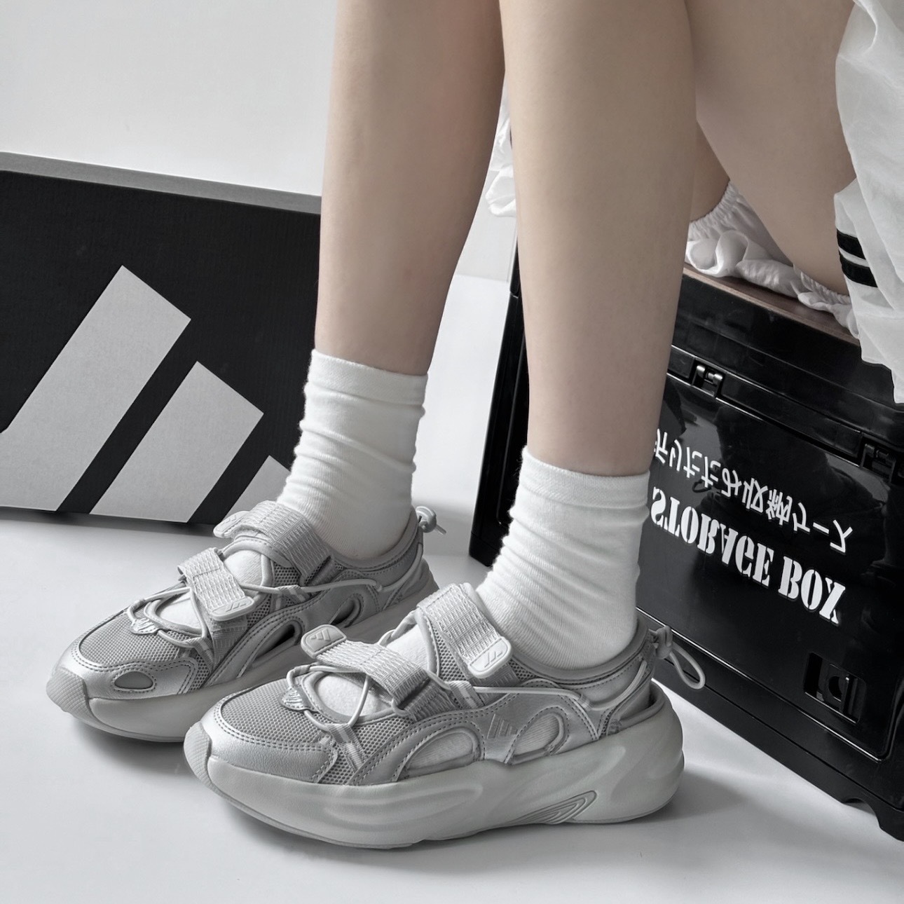 ADIDAS OZWAVE SANDAL 灰銀 溯溪鞋 舒適 防滑 抗沖擊 愛迪達 男女同款 JS4580