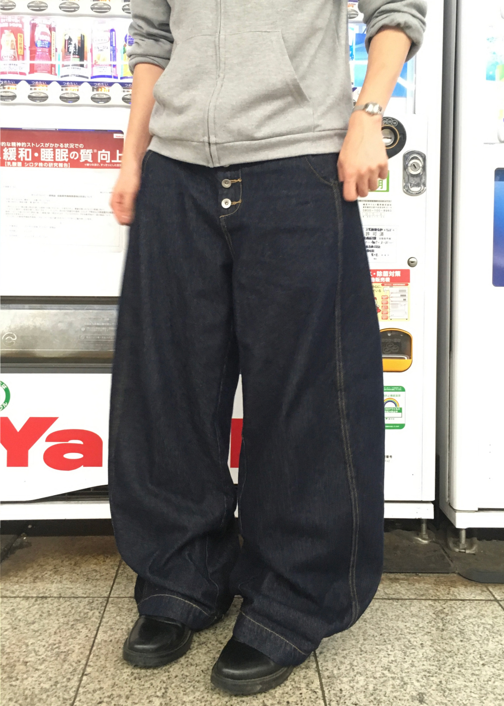 韓國 完美弧形 排釦 原色 單寧 彎刀褲 牛仔褲