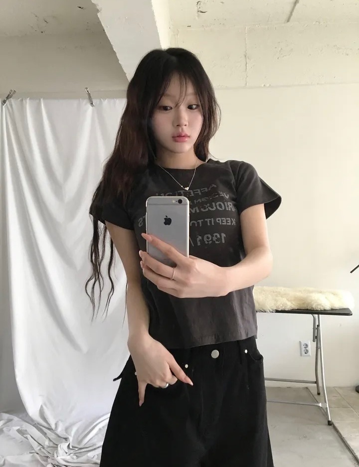 【15.4 完額外95折優惠！首批優惠價預訂】韓國造舊感字母印花TEE（4色）