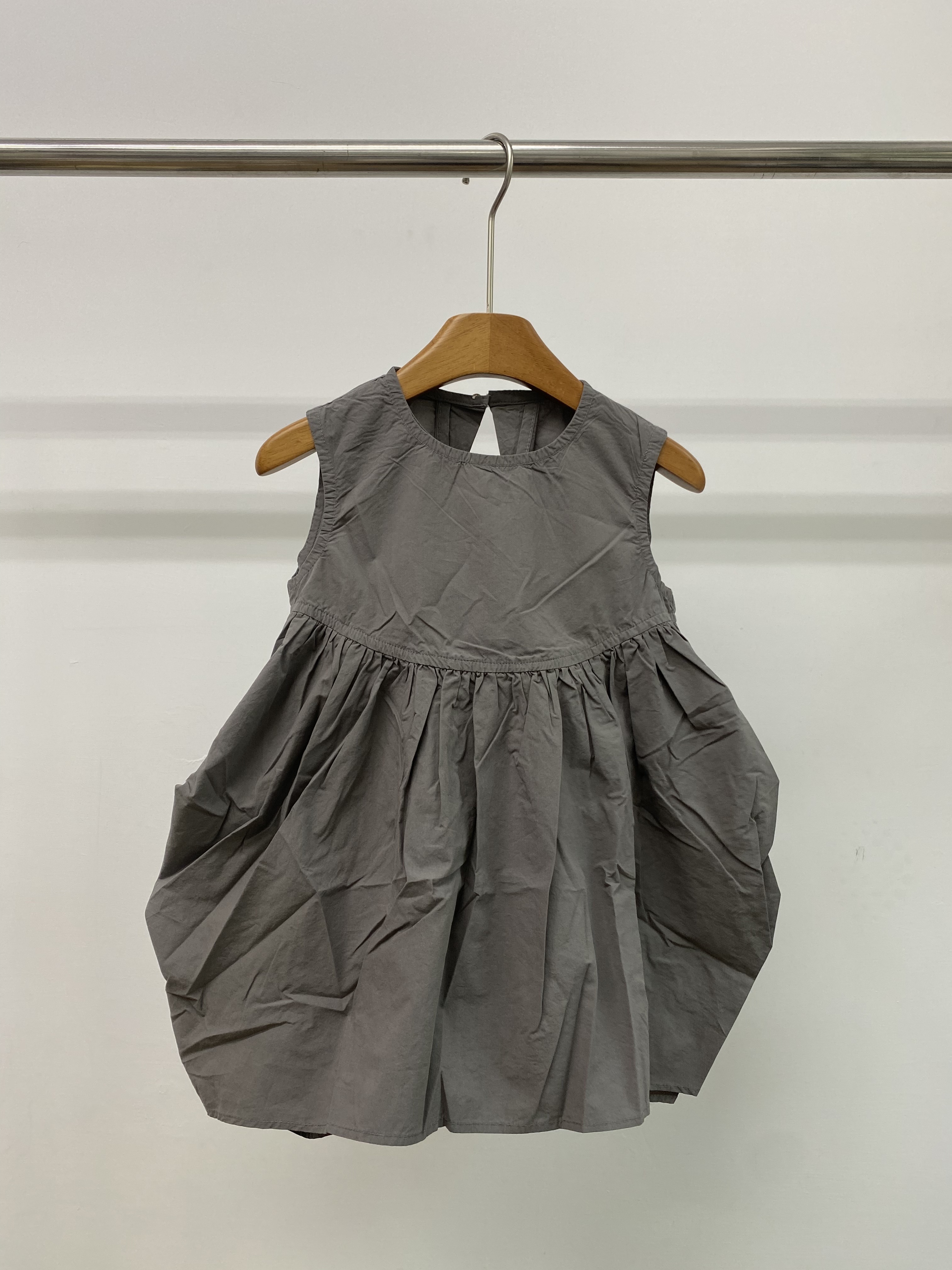 A04875設計款抓皺洋裝