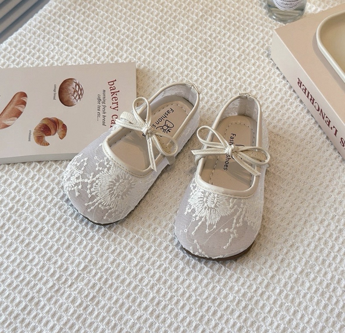 網紗小花蝴蝶結娃娃鞋