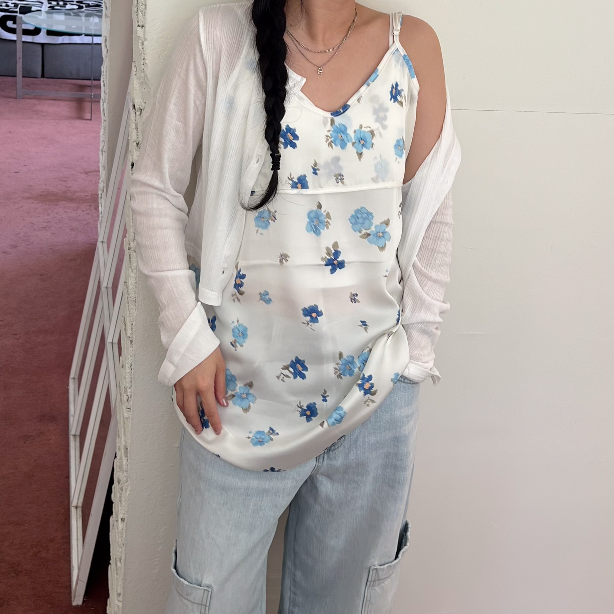 AS10入夏氧氣感花花薄透背心(白/黑)