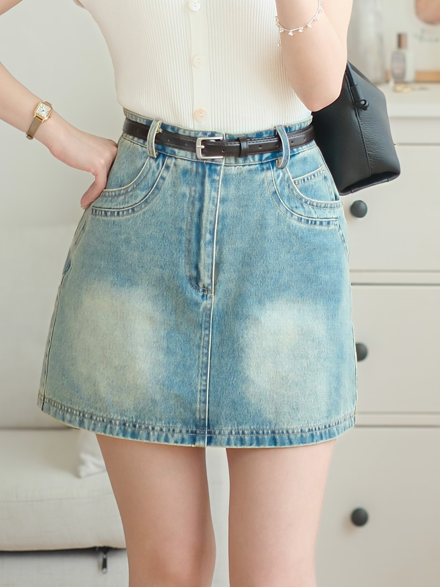 超百搭修形牛仔短裙(連腰帶) (米白/洗水藍) BT482
