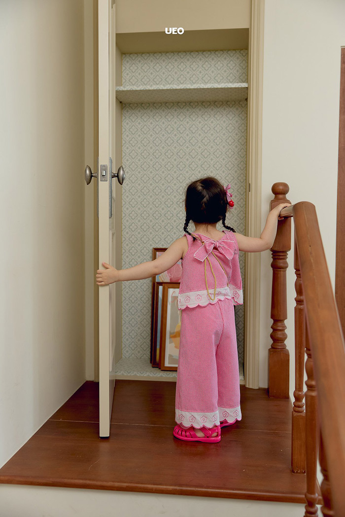 正韓夏UEO 兩色刺繡花朵格子套裝